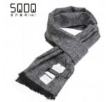 Lenço de seda masculina